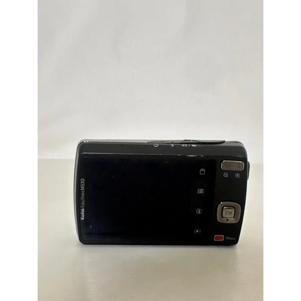 Kodak EasyShare M530 digital camera For Parts Only
